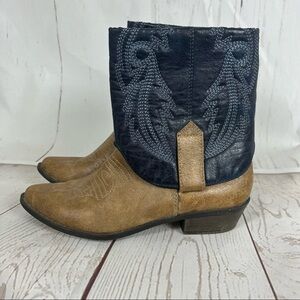 Coconuts by Matisse cowboy boots size 6 tan navy blue boho western faux leather